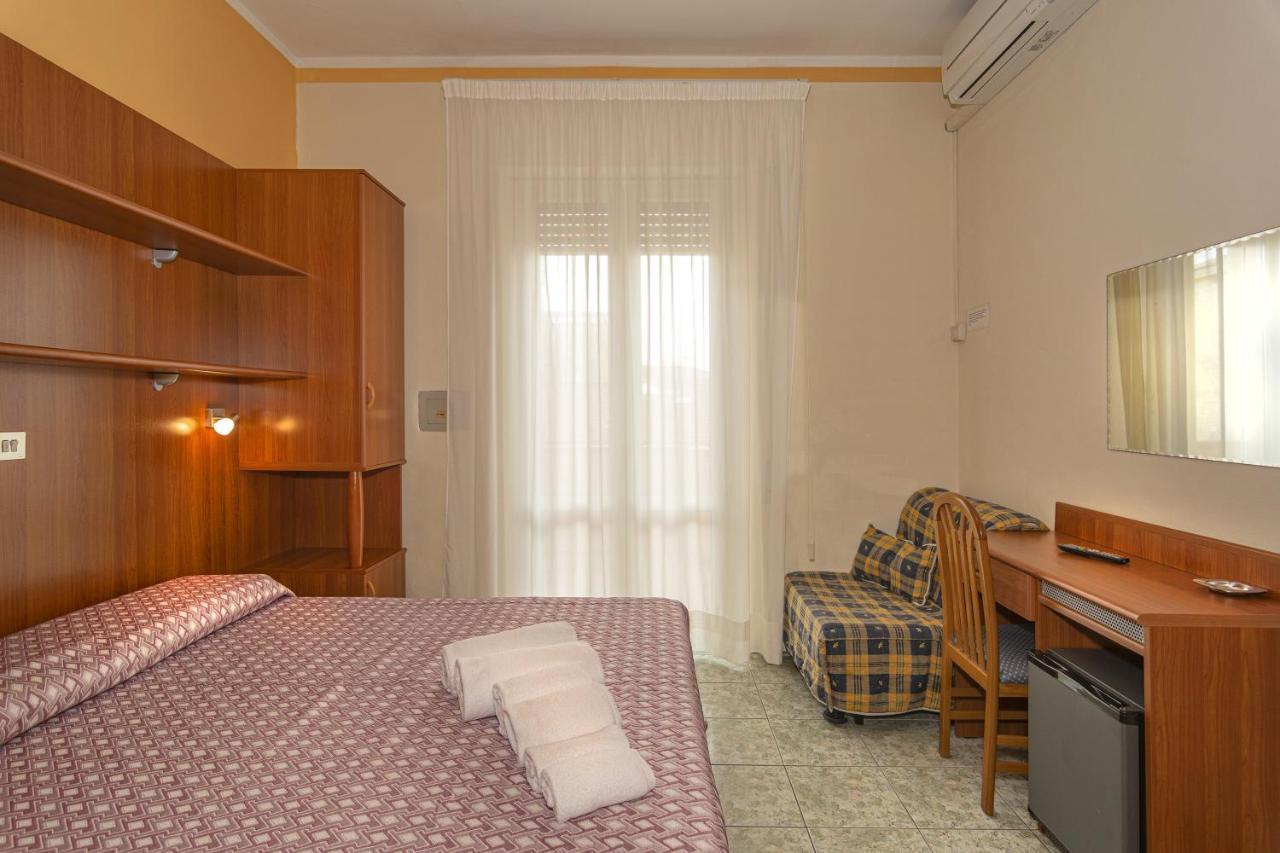 Hotel Dolly Viareggio Ngoại thất bức ảnh