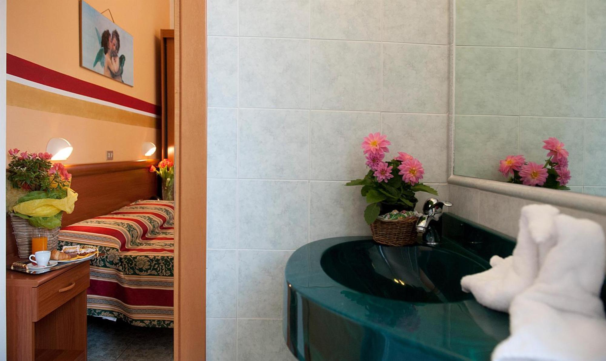 Hotel Dolly Viareggio Phòng bức ảnh