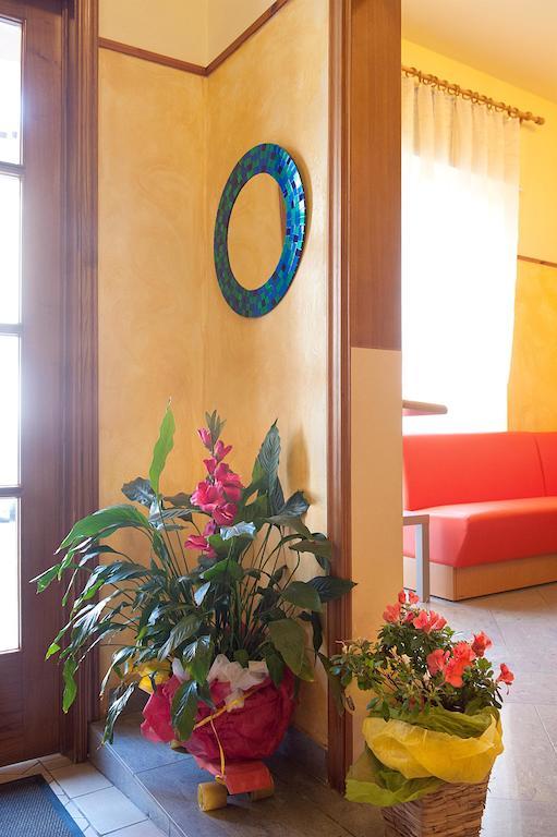 Hotel Dolly Viareggio Ngoại thất bức ảnh