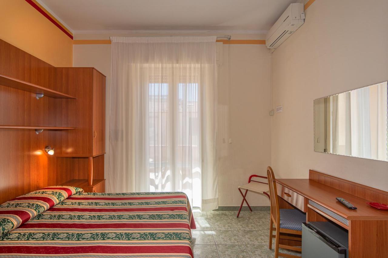 Hotel Dolly Viareggio Ngoại thất bức ảnh