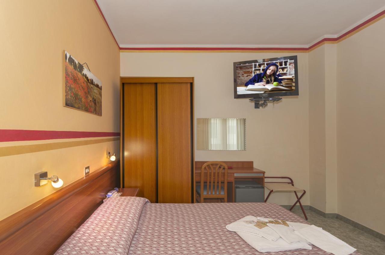Hotel Dolly Viareggio Ngoại thất bức ảnh